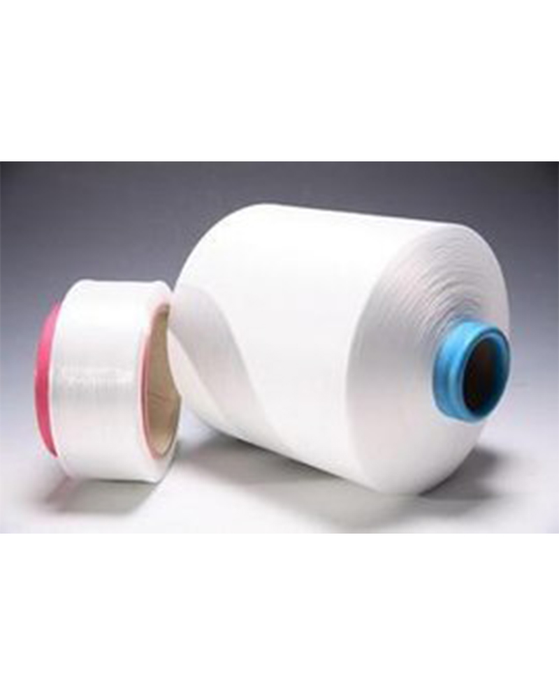 W jaki sposób przędza z recyklingu przyczynia się do zmniejszenia zanieczyszczenia tworzywami sztucznymi?